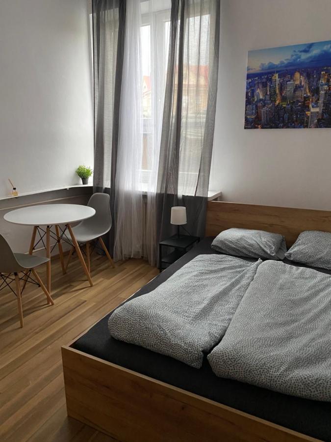 Classy Rooms In Old Town Krasków Exterior foto