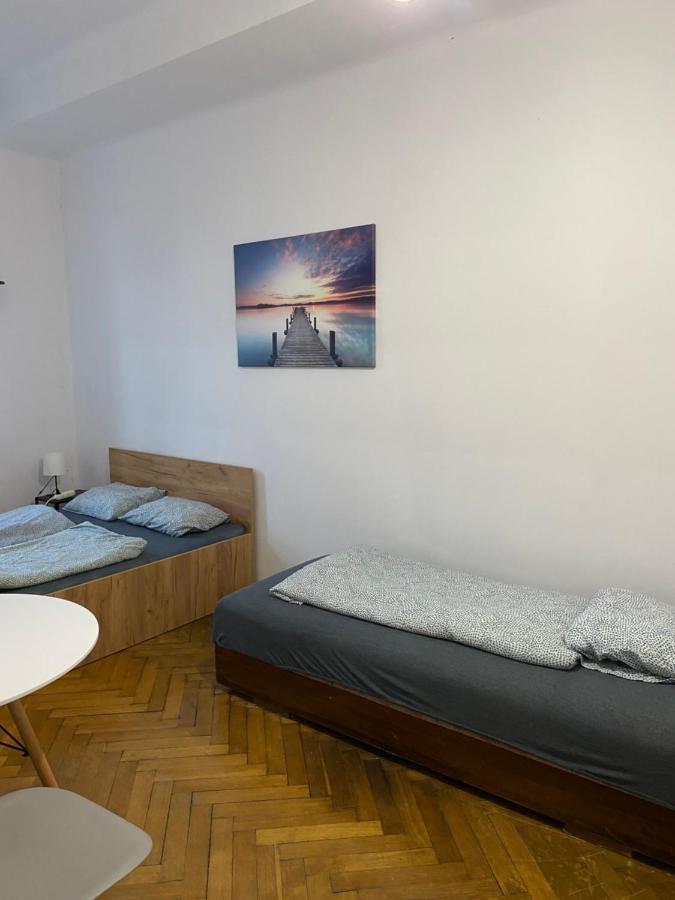 Classy Rooms In Old Town Krasków Exterior foto